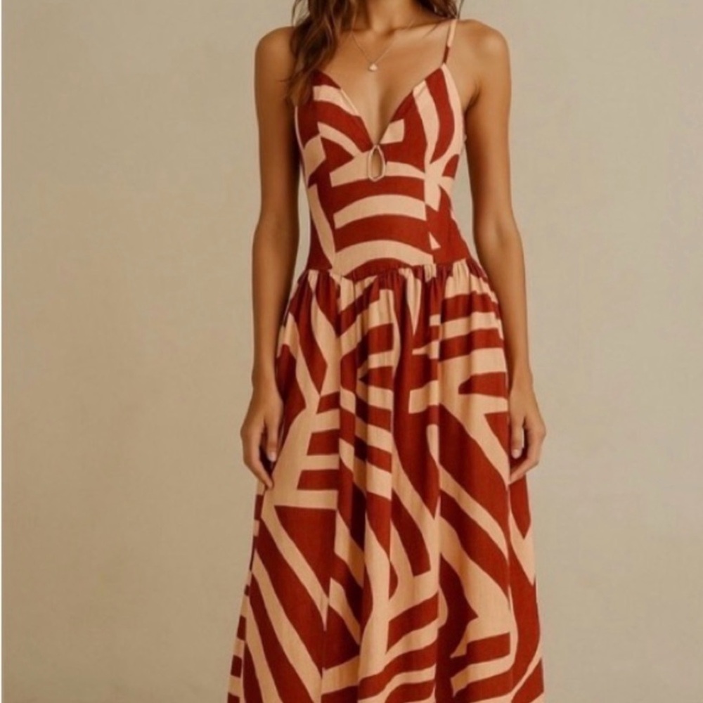 Sleeveless Rust & Cream Maxi Dress with Keyhole Detail